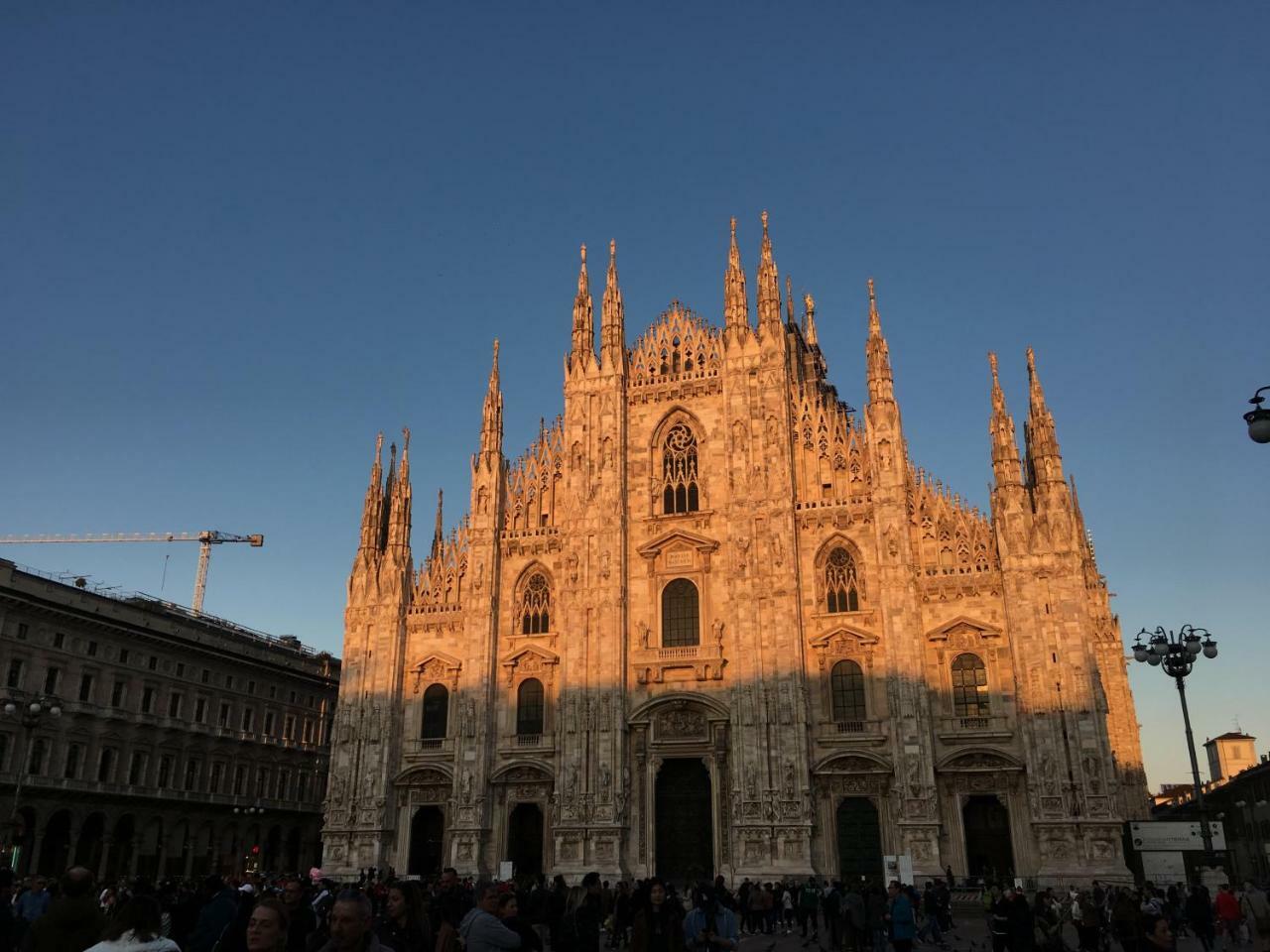 Ferienwohnung Duomo View Design Studio R&R Mailand Exterior foto